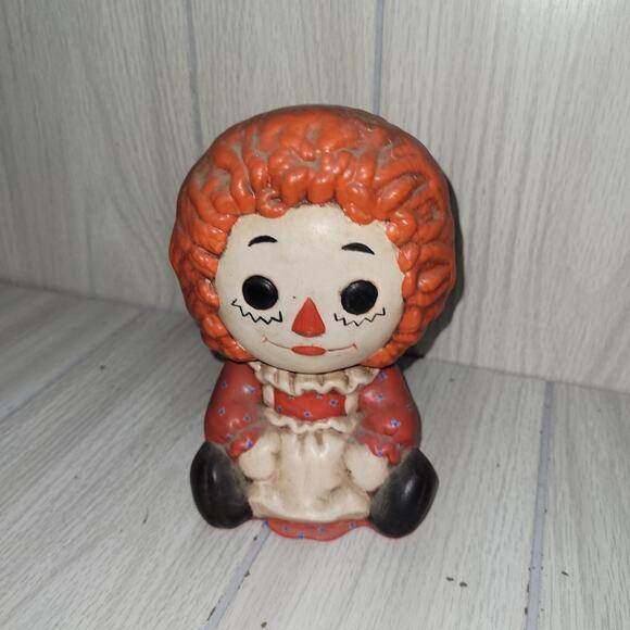 Vintage 1973 Ceramic Raggedy Ann Coin Bank Figurine Missing Plug - Picture 3 of 5